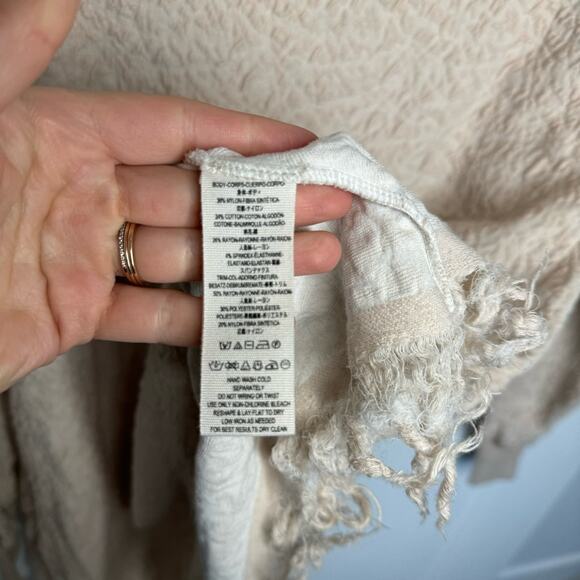 Free People Broken Glass Blush Pink Textured Fringe Sweater Size Small - Picture 6 of 8